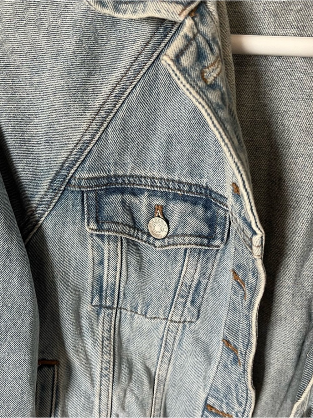 Madewell Women's Small Denim Jacket. - Picture 4 of 10